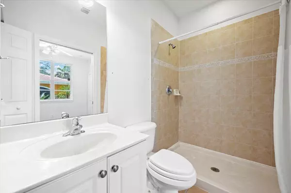 Jupiter, FL 33458,131 Greenwich CIR
