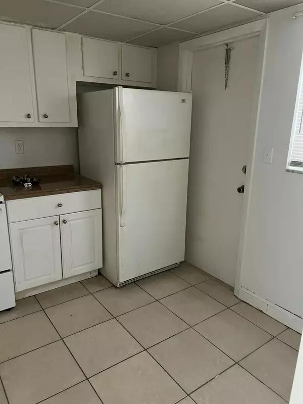 Lauderhill, FL 33313,1300 NW 43 TER 104-107