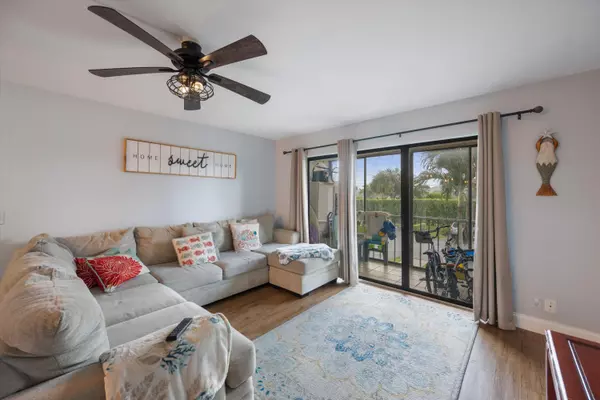 Greenacres, FL 33415,624 Sea Pine WAY A2