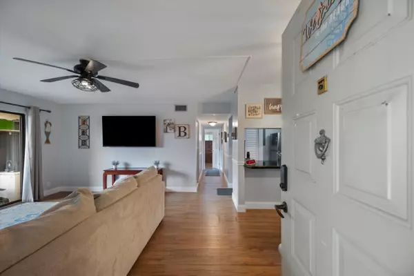 Greenacres, FL 33415,624 Sea Pine WAY A2