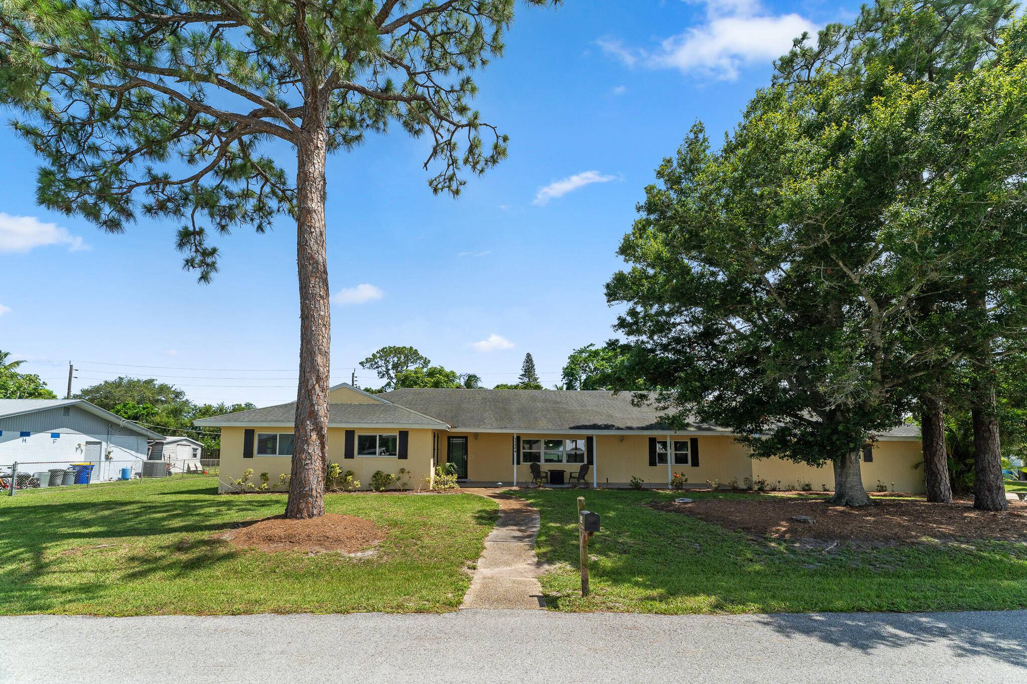 1144 NW 12th TER, Stuart, FL 34994