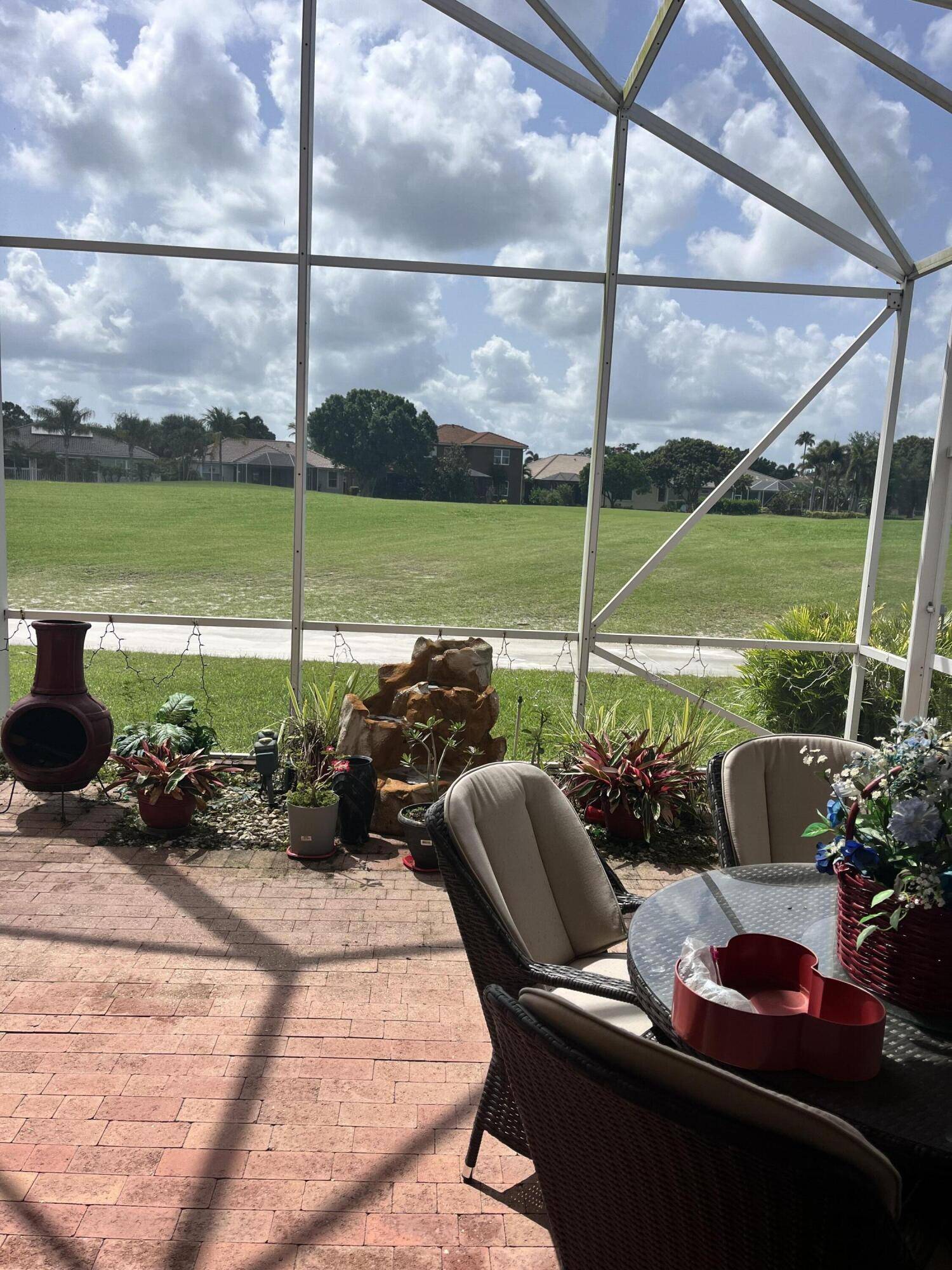 649 Stanford LN, Port Saint Lucie, FL 34983