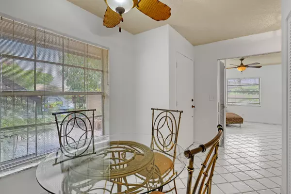 Delray Beach, FL 33484,13761 Via Aurora A