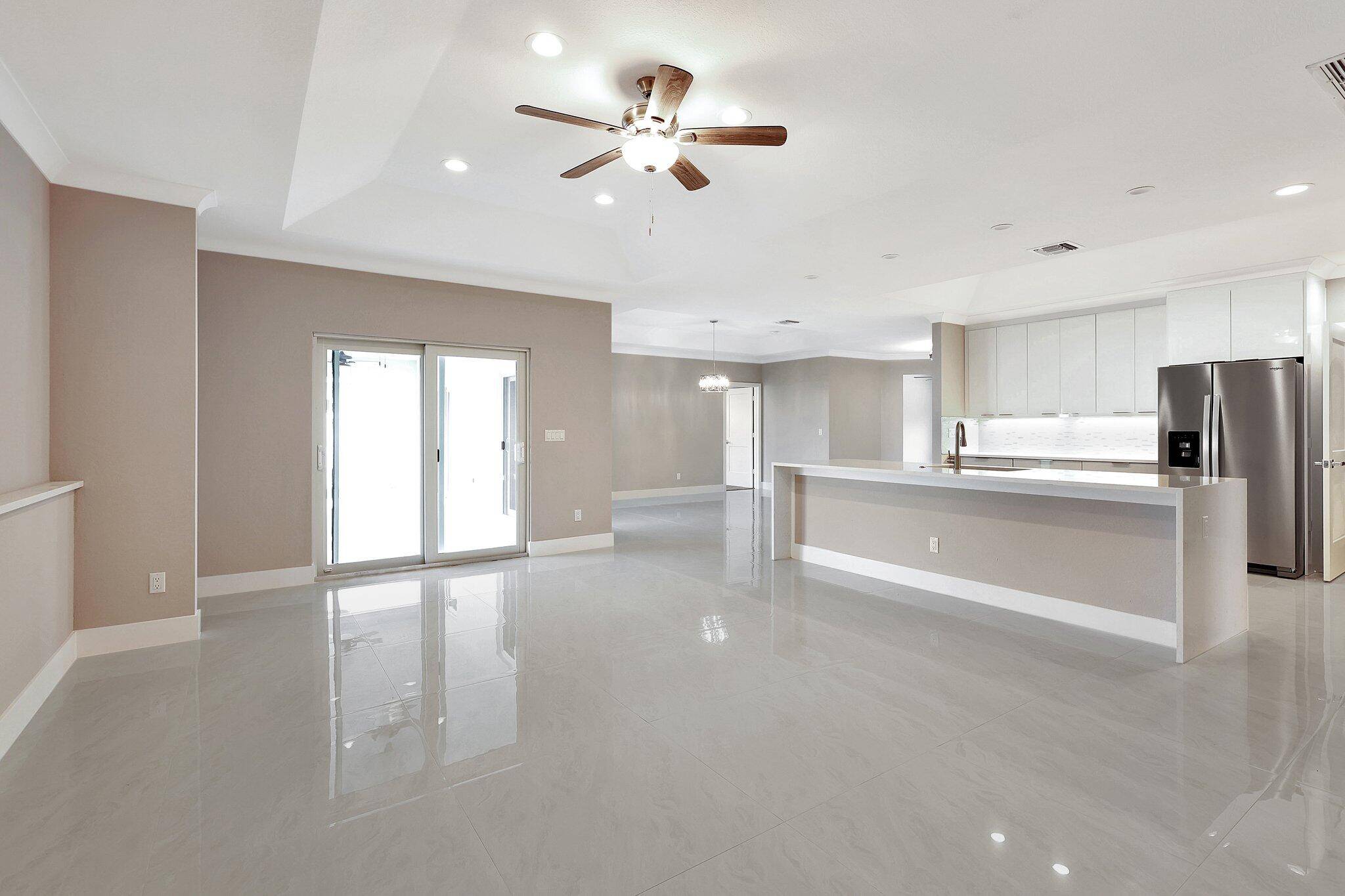 Port Saint Lucie, FL 34953,156 SW Paar DR