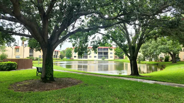 Fort Pierce, FL 34950,2050 Oleander BLVD 7205