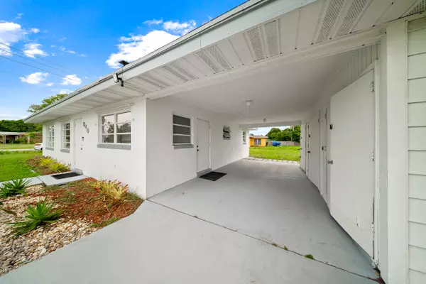 Port Saint Lucie, FL 34952,640 Beach AVE