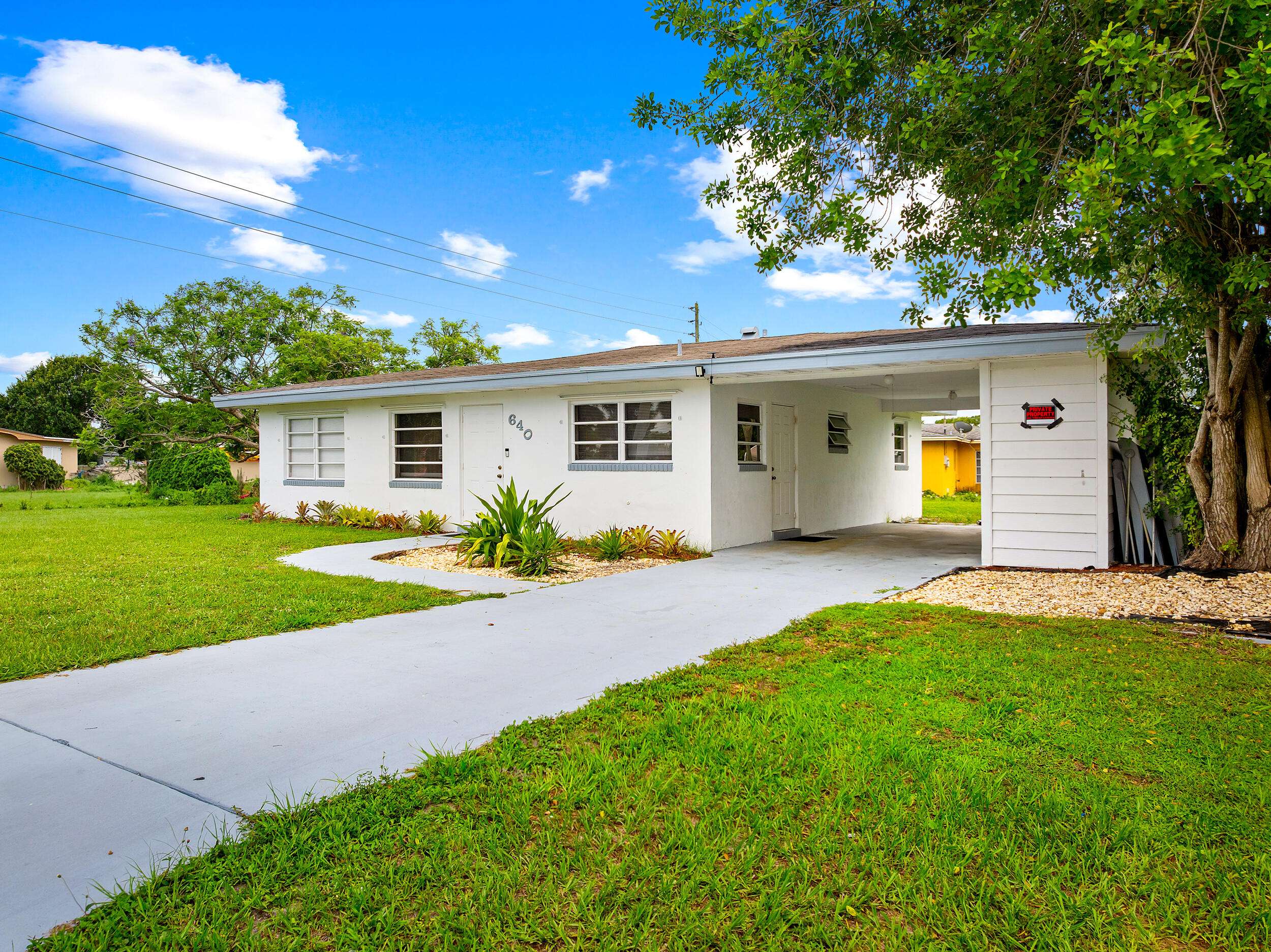640 Beach AVE, Port Saint Lucie, FL 34952