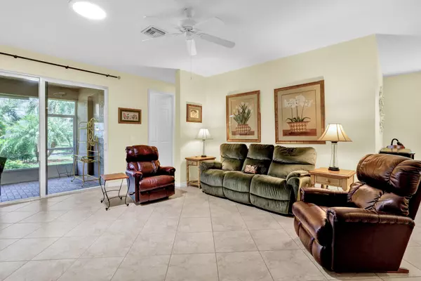 Vero Beach, FL 32966,6360 Astor PL