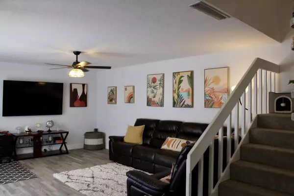 Jupiter, FL 33458,825 Center ST 32a