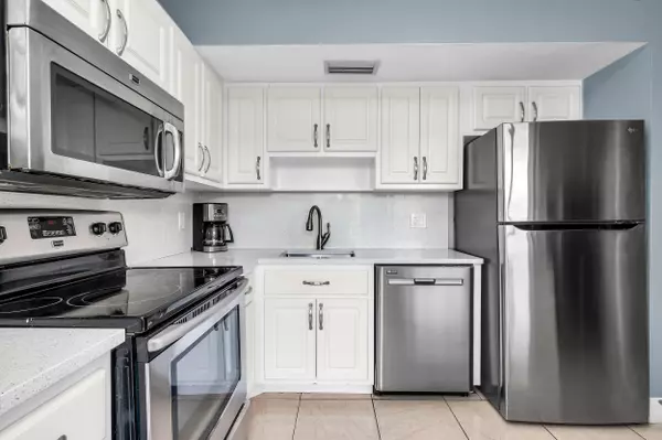 Pompano Beach, FL 33069,2800 N Palm Aire DR 309