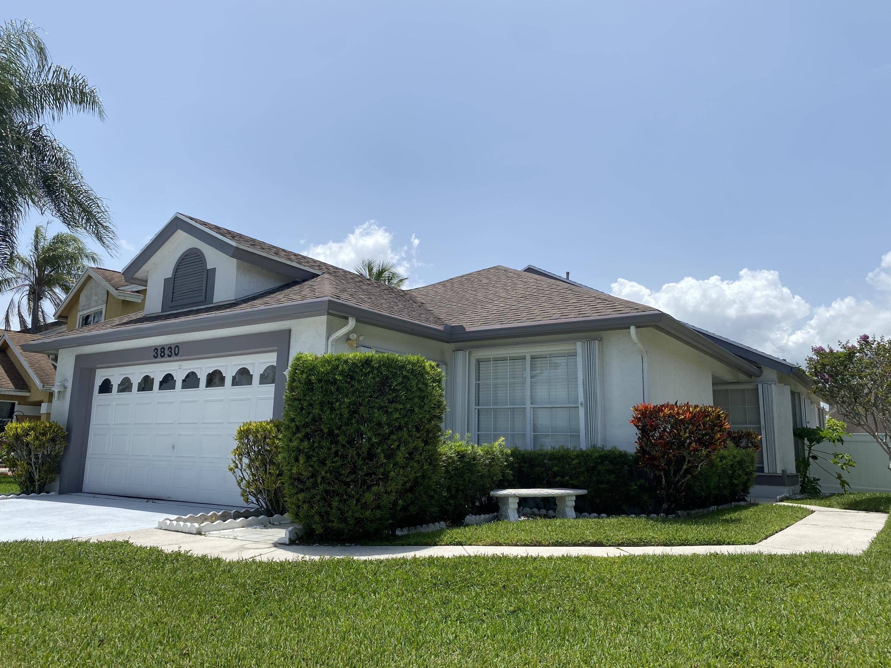 West Palm Beach, FL 33417,3830 Circle Lake DR