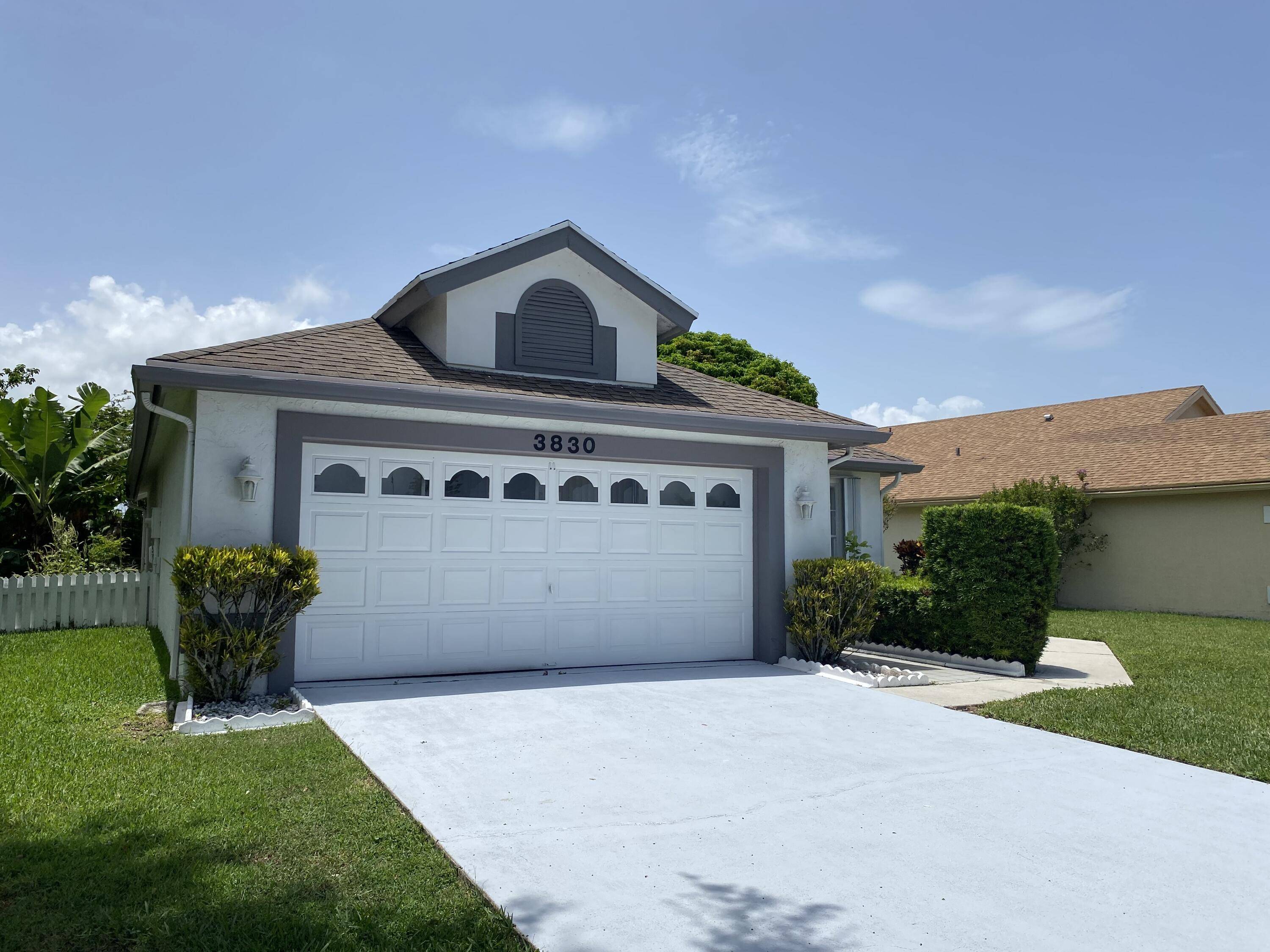 West Palm Beach, FL 33417,3830 Circle Lake DR