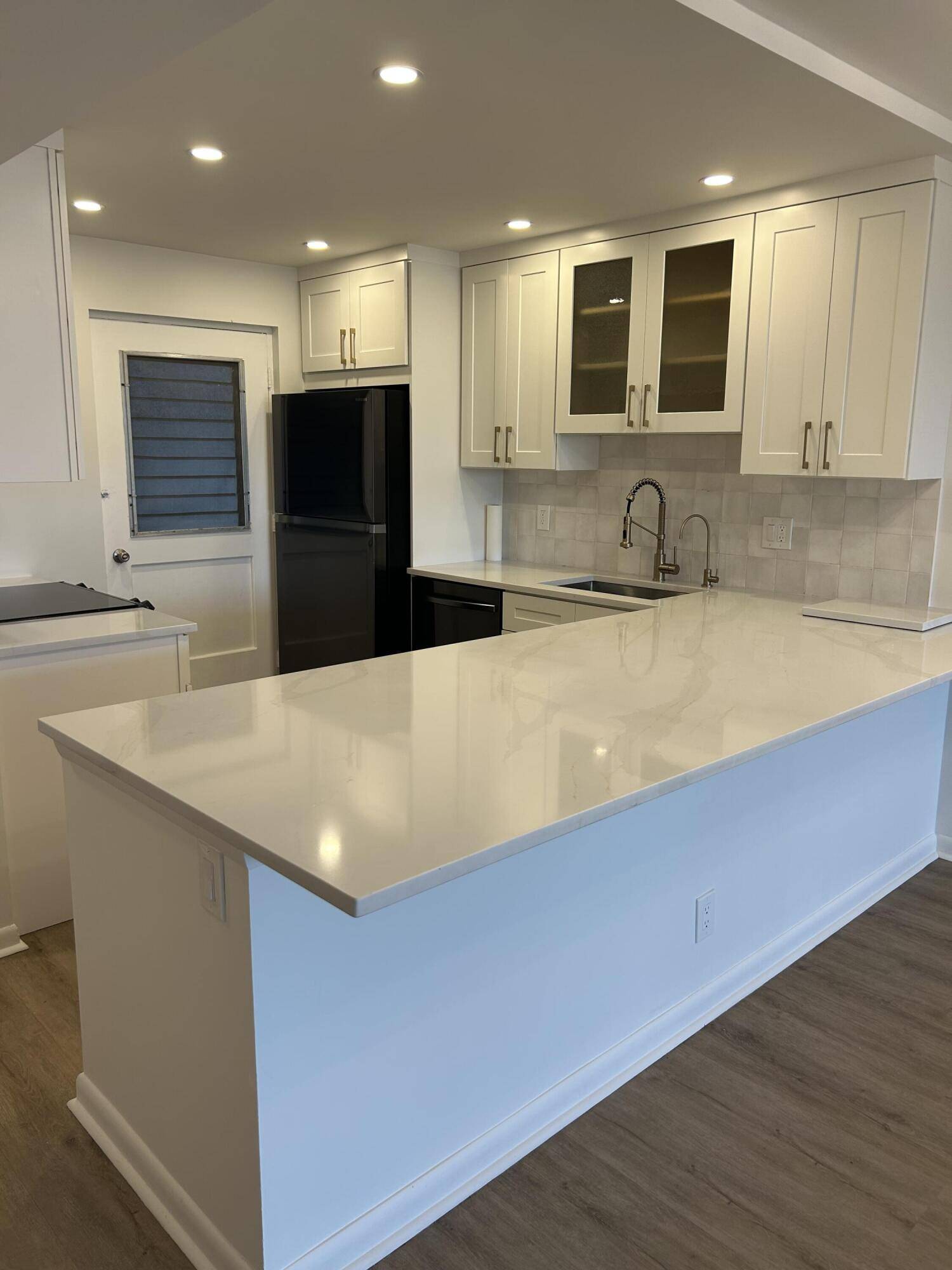 Boca Raton, FL 33487,5500 NW 2nd AVE 214