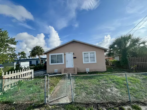 Riviera Beach, FL 33404,628 W 7th ST