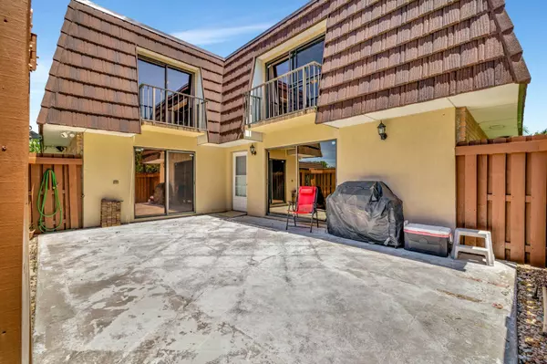 Stuart, FL 34997,5654 SE Riverboat DR