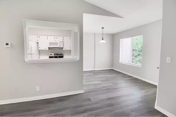 Boynton Beach, FL 33426,815 W Boynton Beach BLVD 10-202