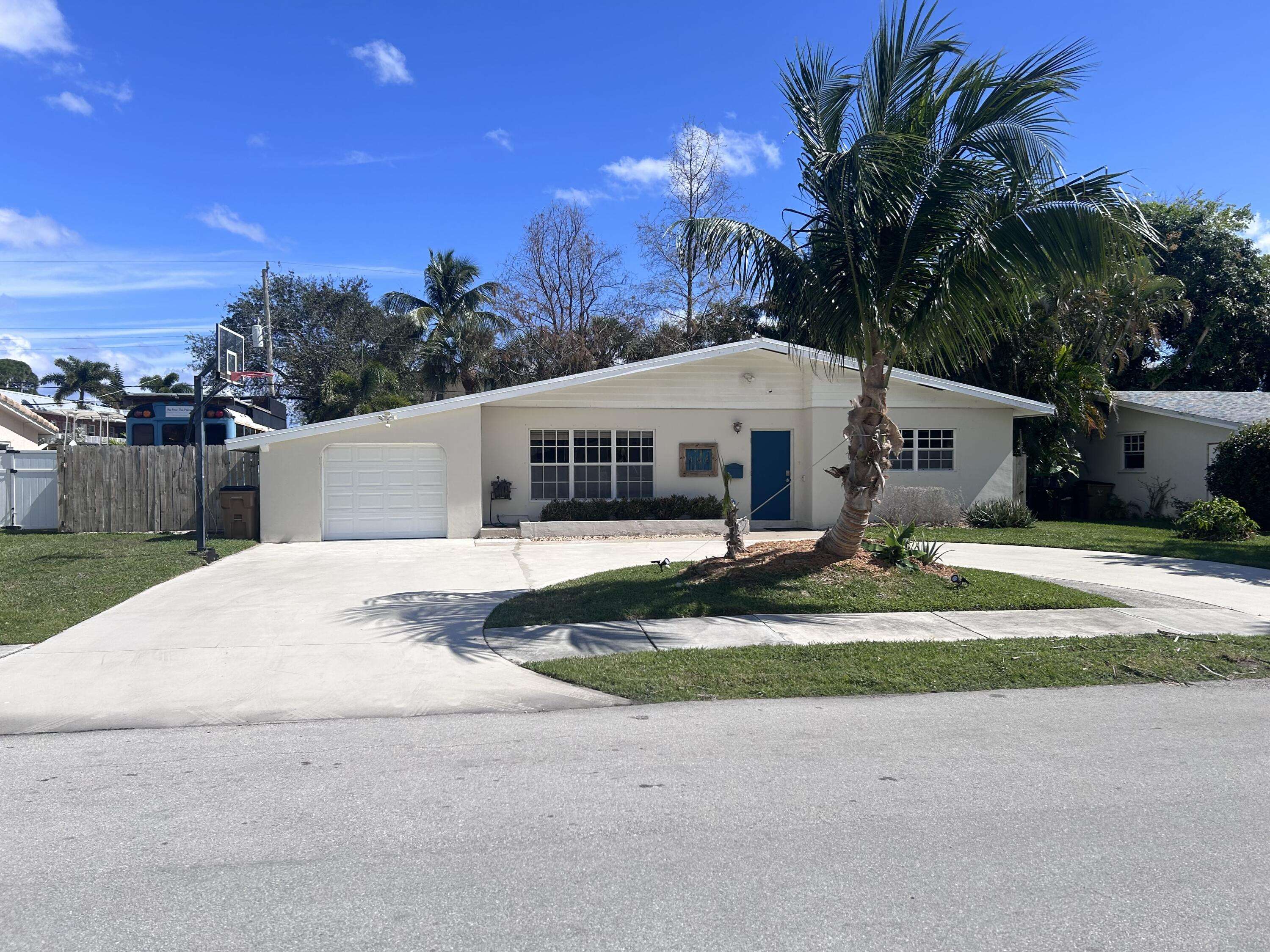 Deerfield Beach, FL 33441,408 SE 8th AVE