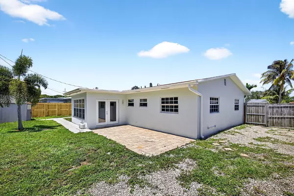 Pompano Beach, FL 33064,2921 NE 8th AVE