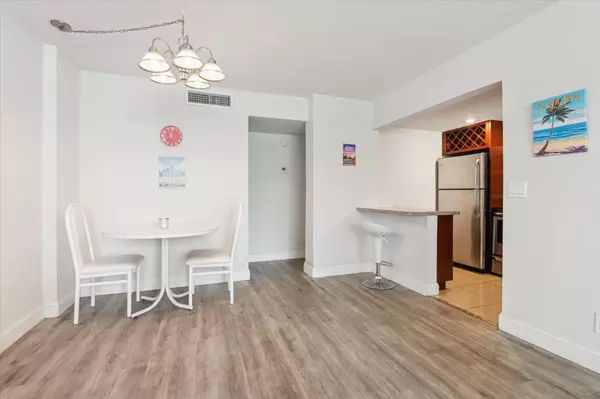 Deerfield Beach, FL 33441,1040 SE 4th AVE 129