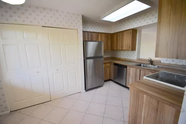 Delray Beach, FL 33446,14375 Strathmore LN 402