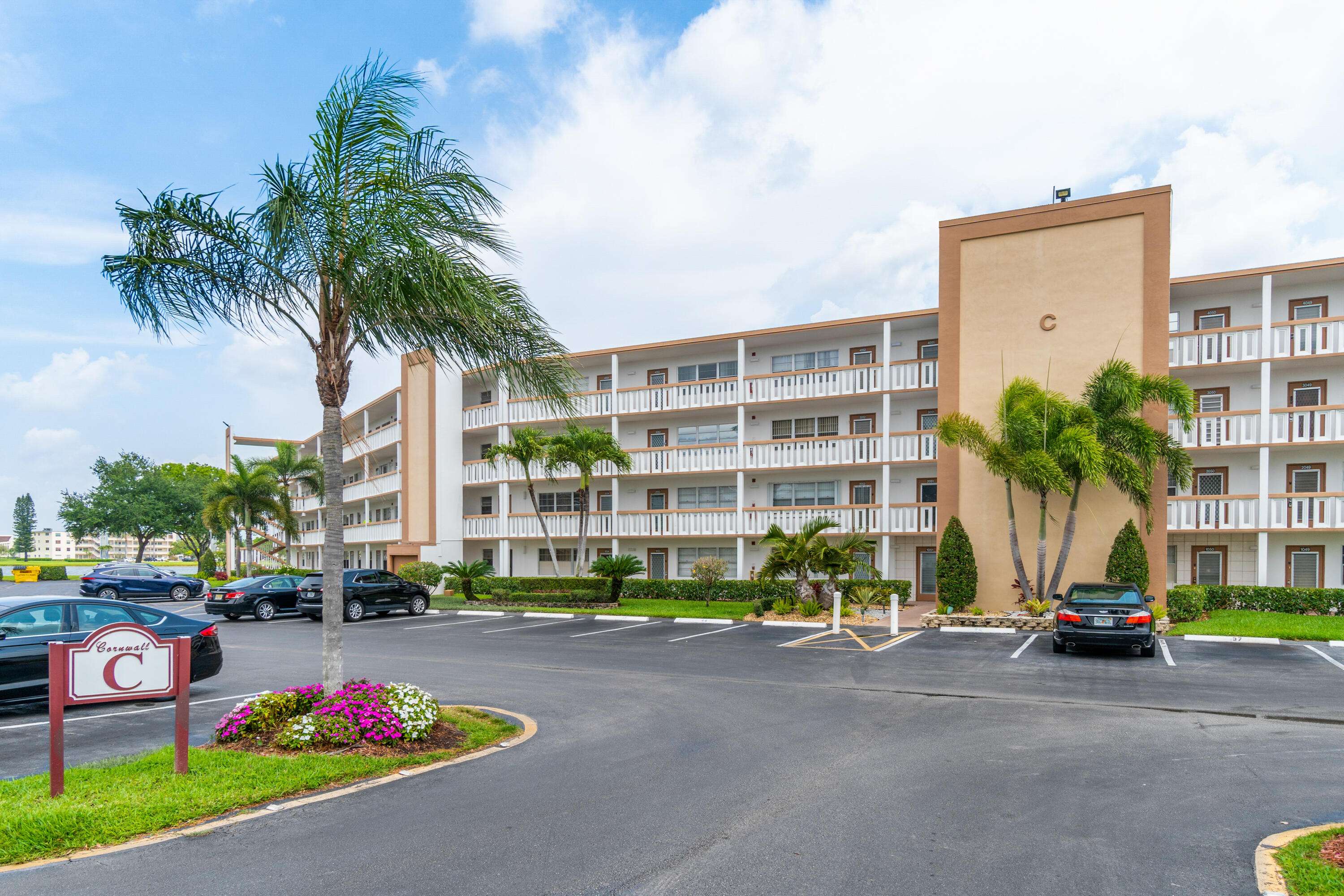 Boca Raton, FL 33434,2054 Cornwall C