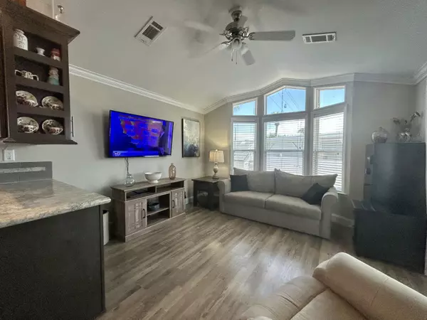 Okeechobee, FL 34974,7950 W Hwy 78 3