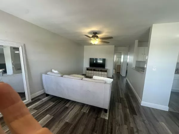 North Palm Beach, FL 33408,143 Yacht Club Drive DR 7