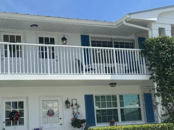 North Palm Beach, FL 33408,143 Yacht Club Drive DR 7
