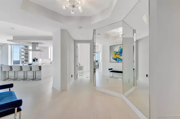 Singer Island, FL 33404,3730 N Ocean DR 12c