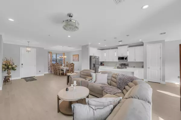 Port Saint Lucie, FL 34953,148 SW Sea Lion RD