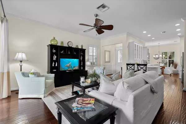 Jupiter, FL 33458,107 Castries DR