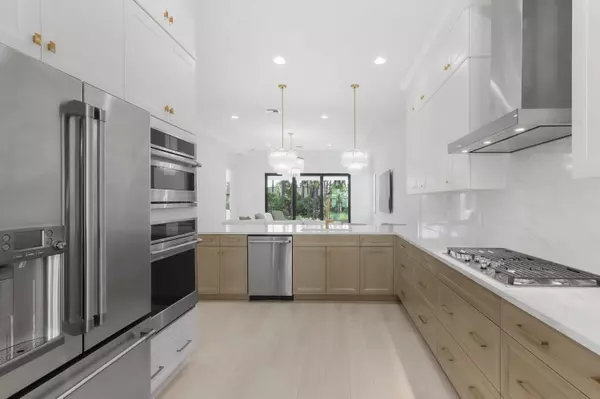 Palm Beach Gardens, FL 33418,13214 Artisan CIR