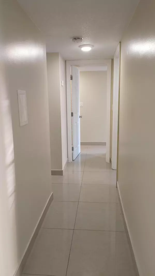 Lauderdale Lakes, FL 33311,3700 NW 21st ST 305