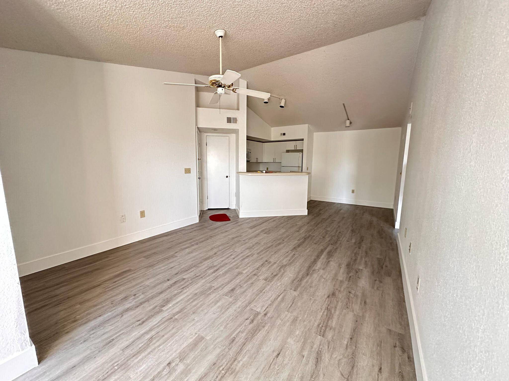 West Palm Beach, FL 33409,1401 Village BLVD 136