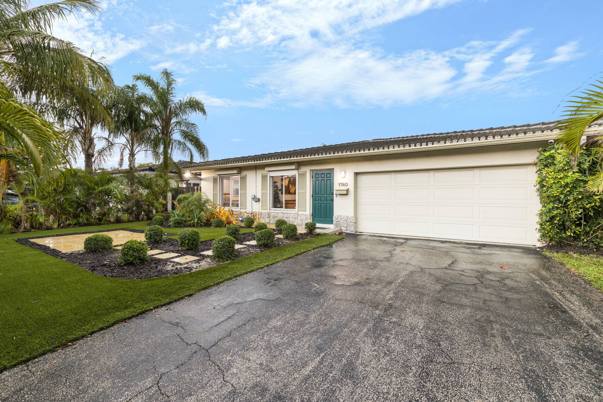 Fort Lauderdale, FL 33334,1740 NE 49th ST