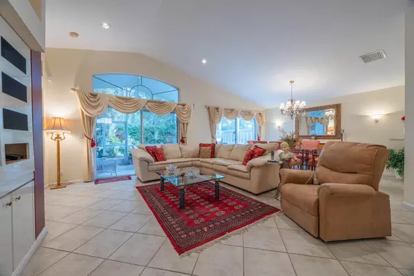 Boynton Beach, FL 33437,10856 Royal Caribbean CIR