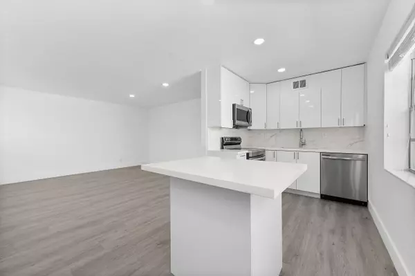511 Flanders K, Delray Beach, FL 33484