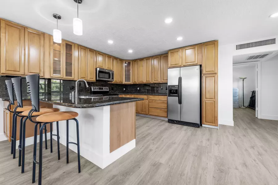 154 Seville G, Delray Beach, FL 33446