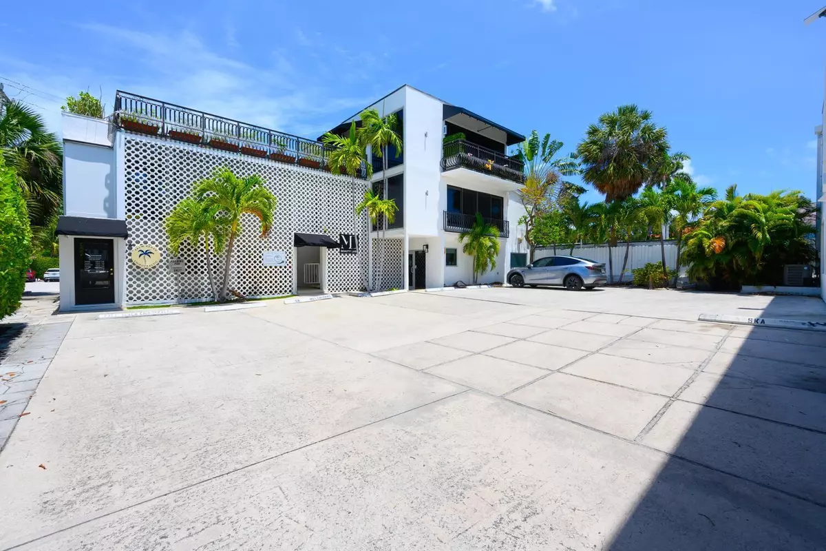 Palm Beach, FL 33480,249 Peruvian AVE 1811