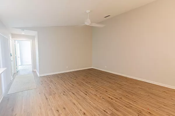 Port Saint Lucie, FL 34986,1246 NW Sun Terrace CIR D