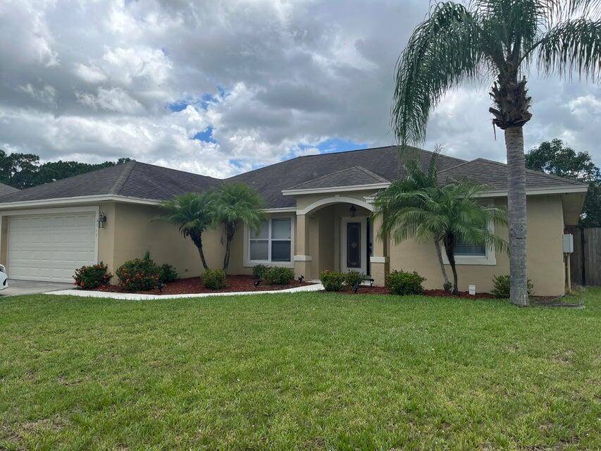 3718 SW Masilunas ST, Port Saint Lucie, FL 34953