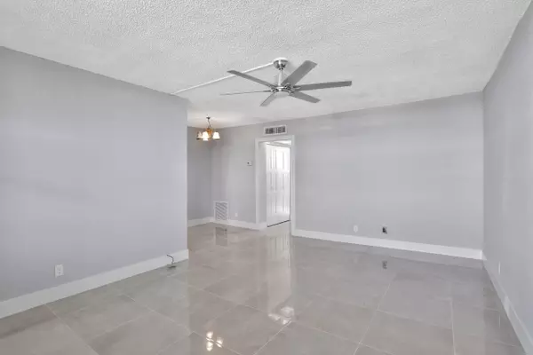 Pompano Beach, FL 33062,2400 NE 10th ST 506
