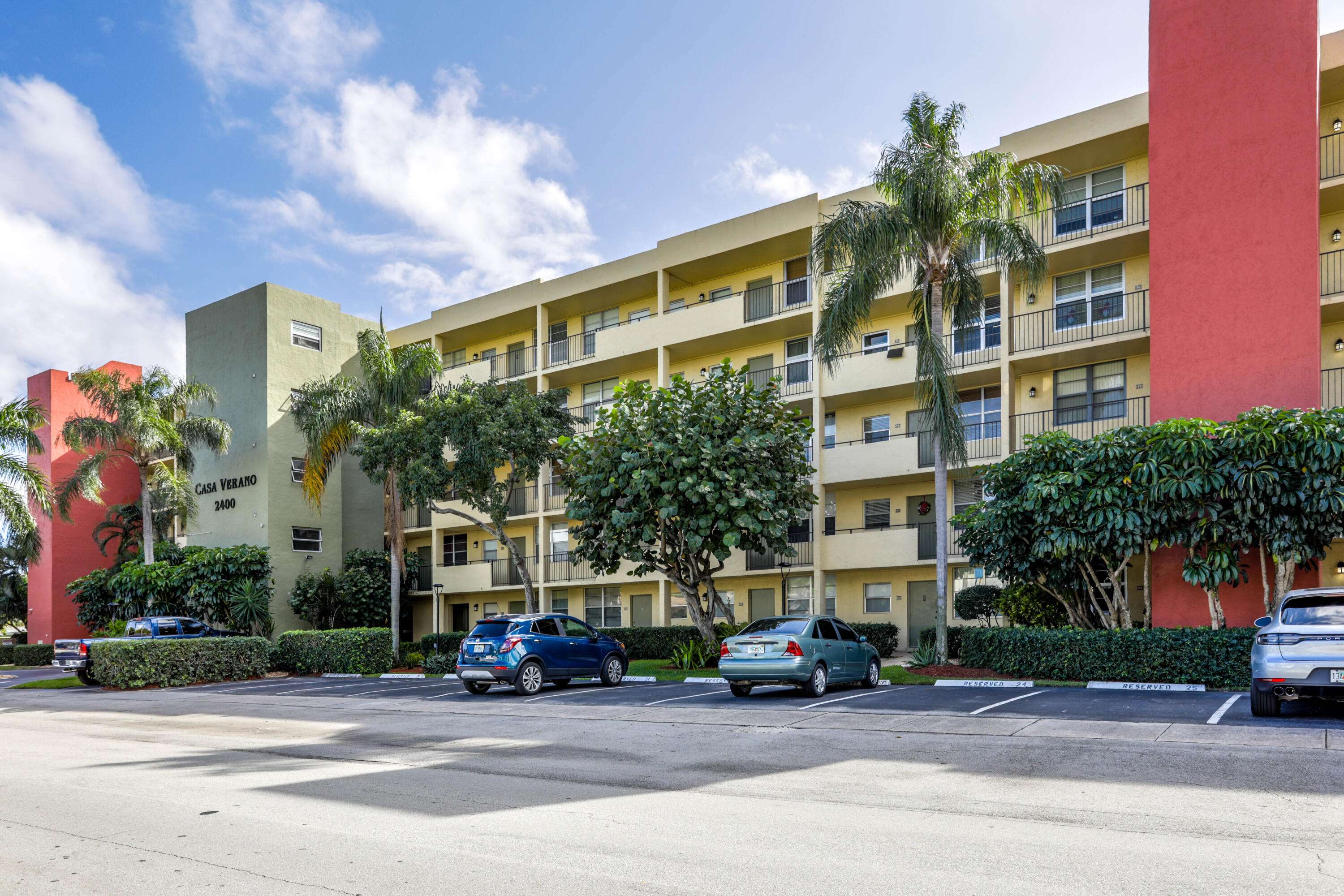 2400 NE 10th ST 506, Pompano Beach, FL 33062