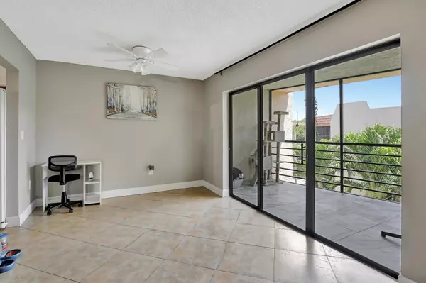 Plantation, FL 33317,6855 W Broward BLVD 406