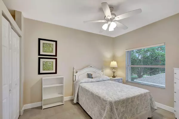 Wellington, FL 33414,13814 Yarmouth DR