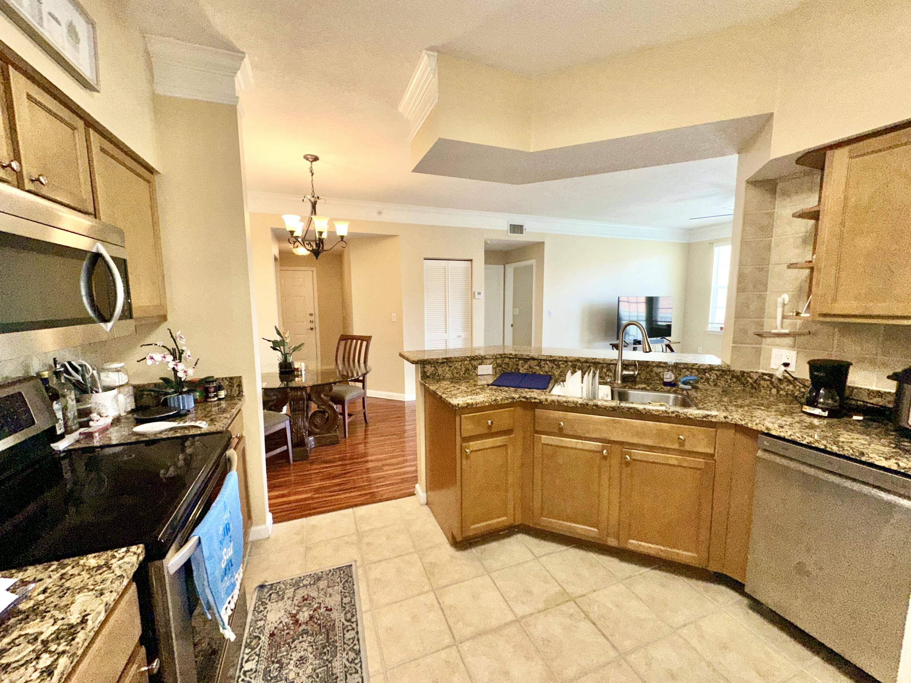 West Palm Beach, FL 33411,9901 Baywinds BLVD 3204