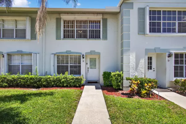 West Palm Beach, FL 33417,3708 Savoy LN C