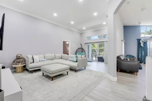 Jupiter, FL 33458,496 N Peacock LN