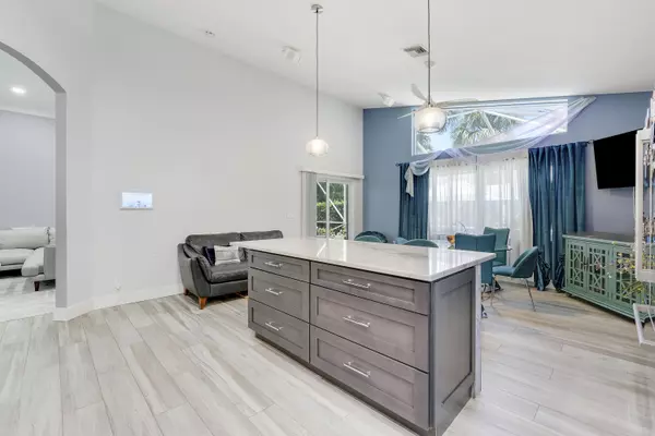 Jupiter, FL 33458,496 N Peacock LN