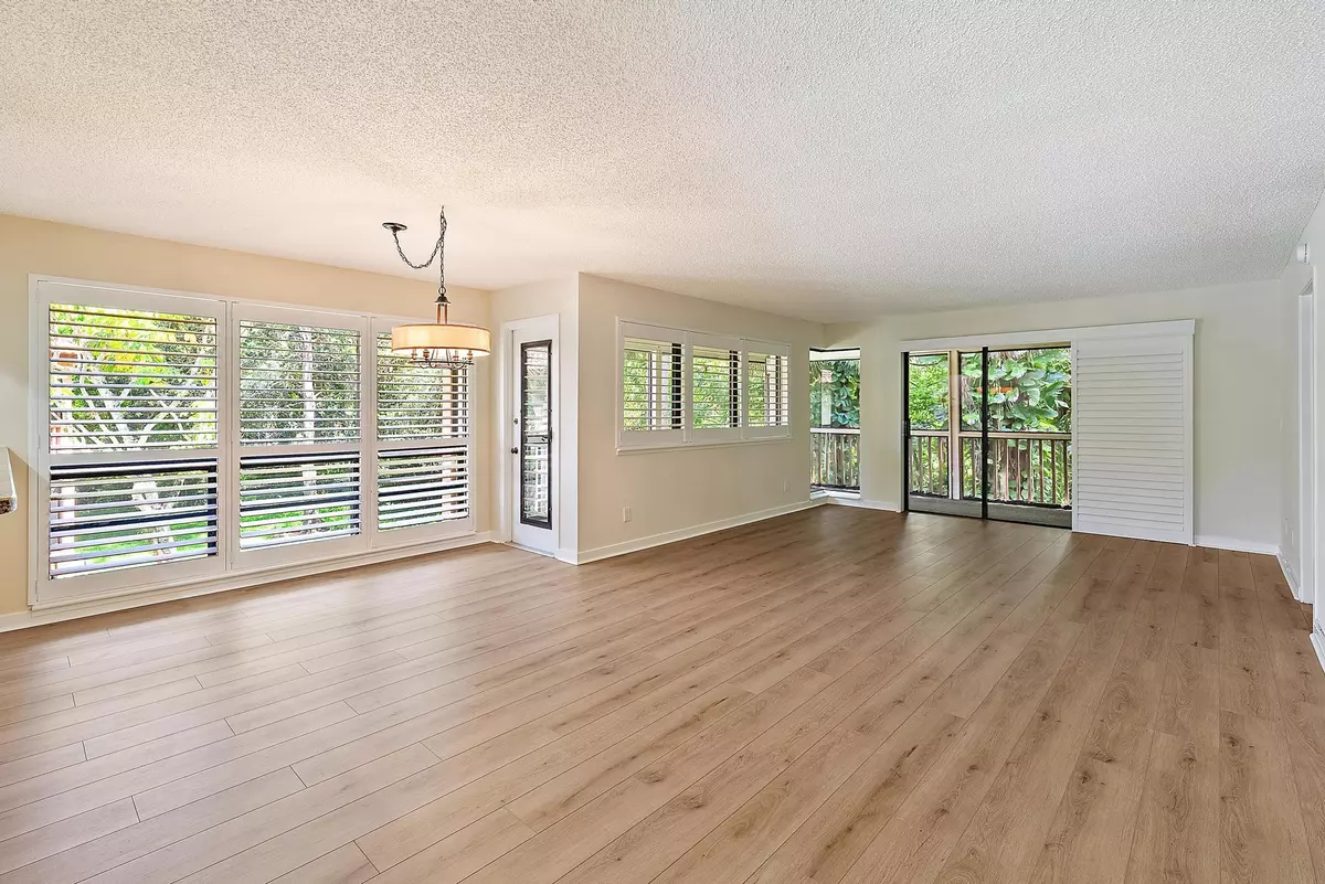 Palm Beach Gardens, FL 33418,227 Brackenwood TER